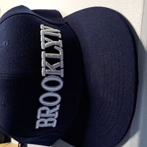 Beooklyn snap back bt T&T New York dark navy OS